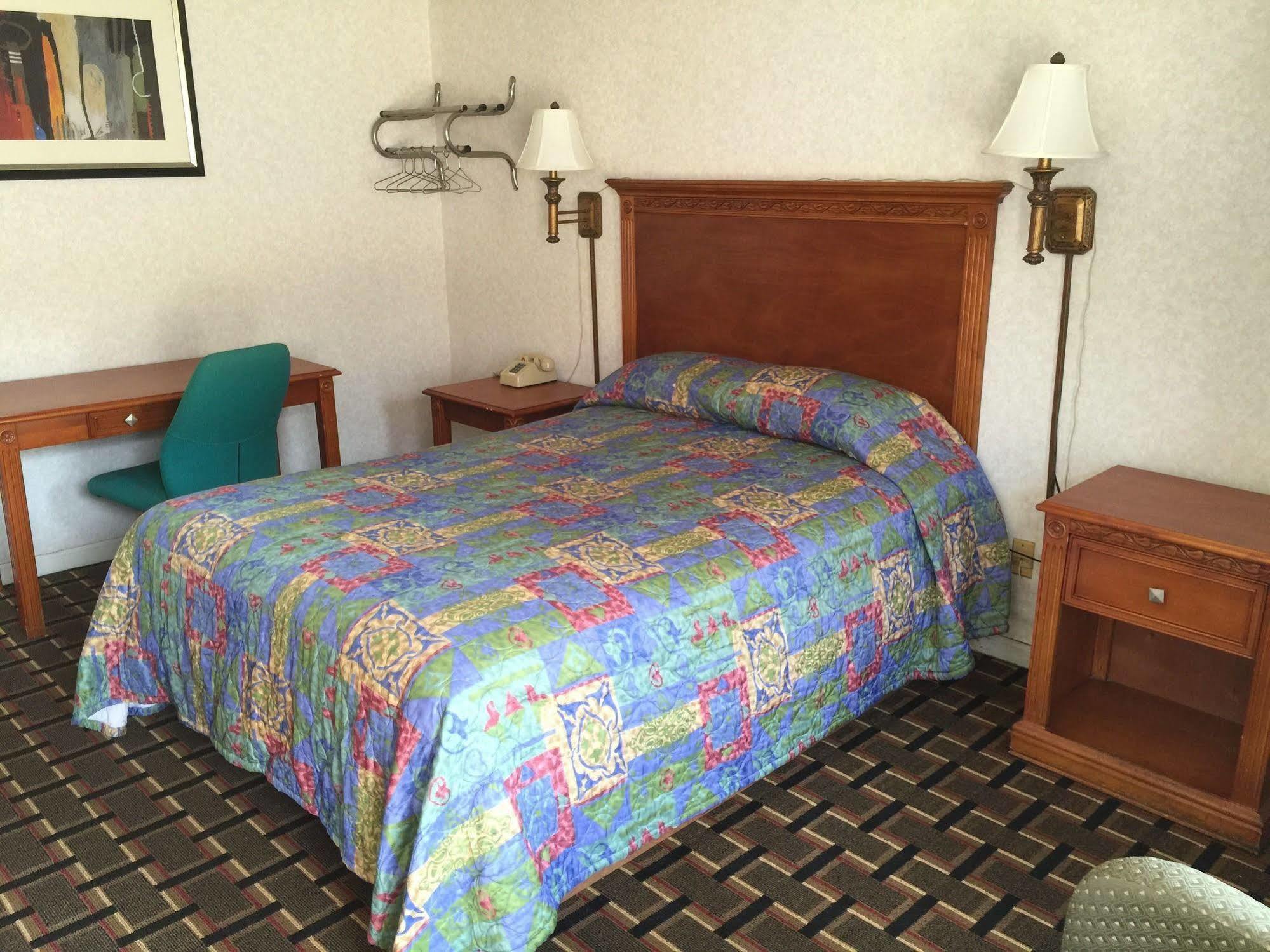 Heritage Inn Cleveland Ngoại thất bức ảnh