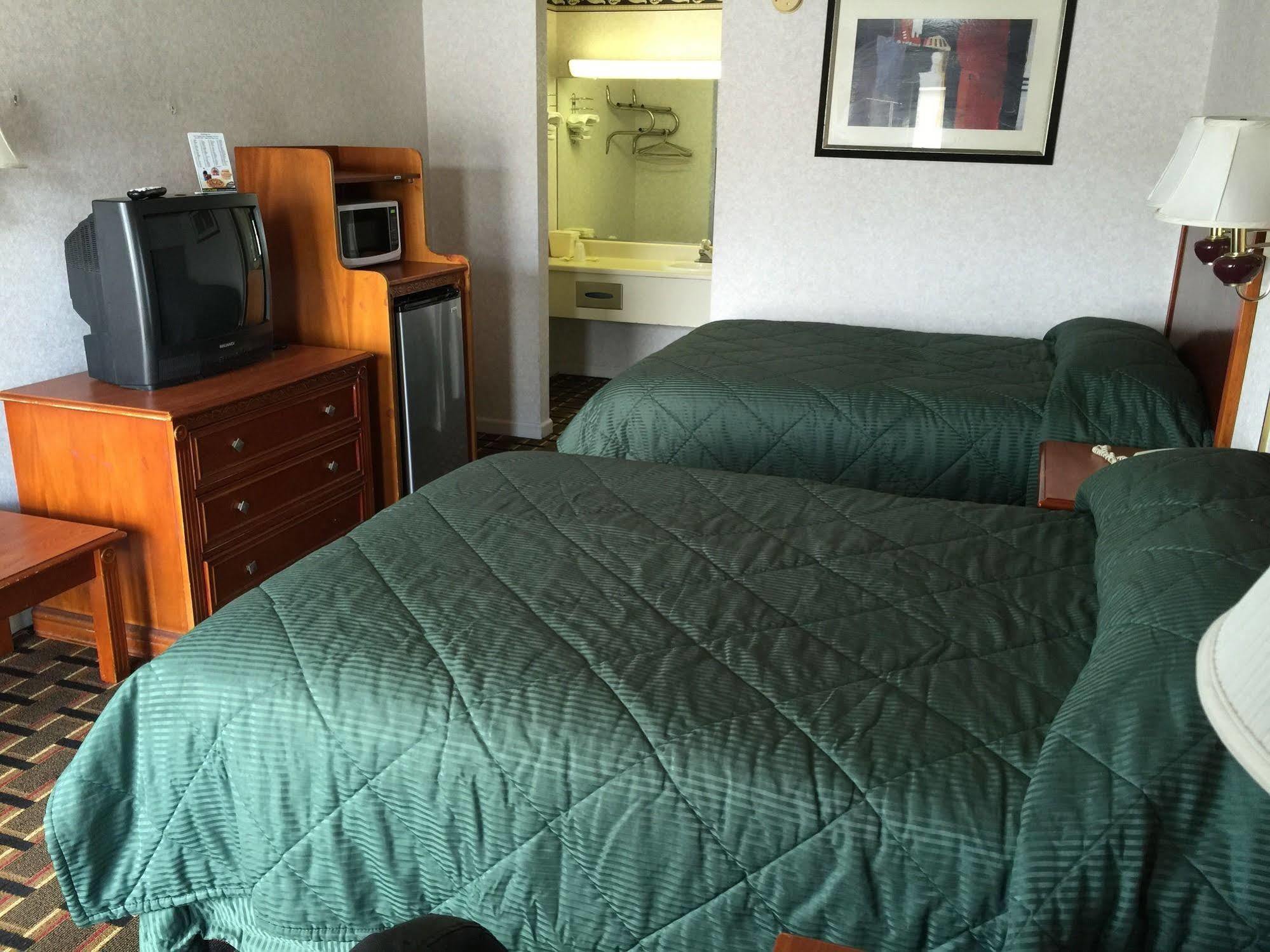 Heritage Inn Cleveland Ngoại thất bức ảnh